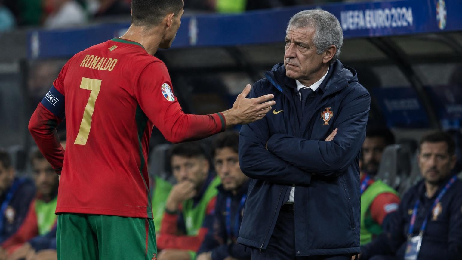 Cristiano Ronaldo accuse le sélectionneur du Portugal d&rsquo;avoir rompu sa parole : il veut pourtant continuer à jouer